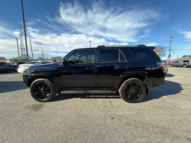 2020 Toyota 4Runner SR5's photo