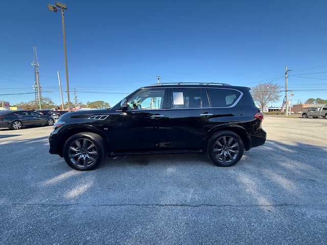2017 INFINITI QX80 Signature