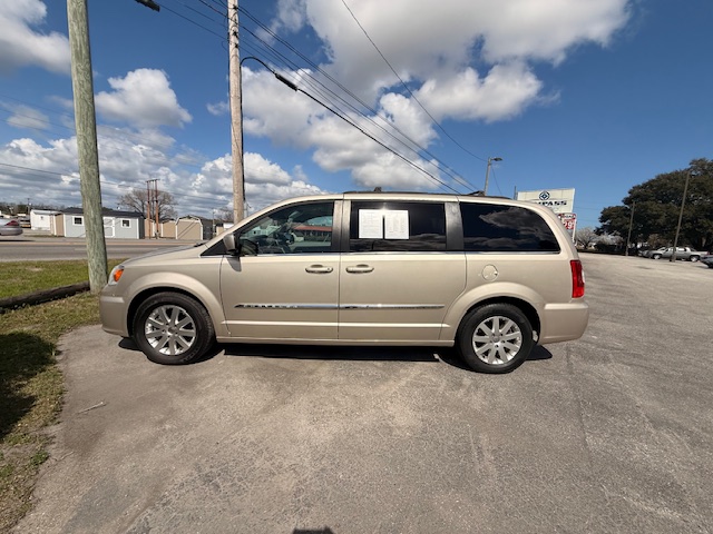 2016 Chrysler Town & Country Touring