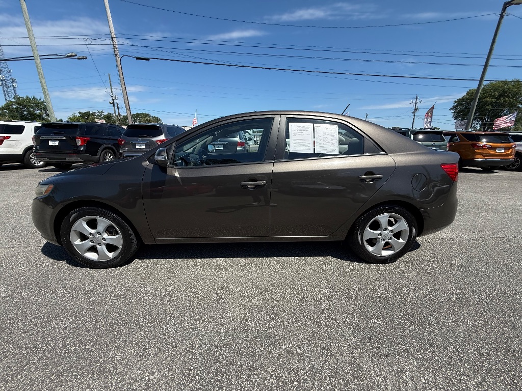 2010 Kia Forte EX's photo