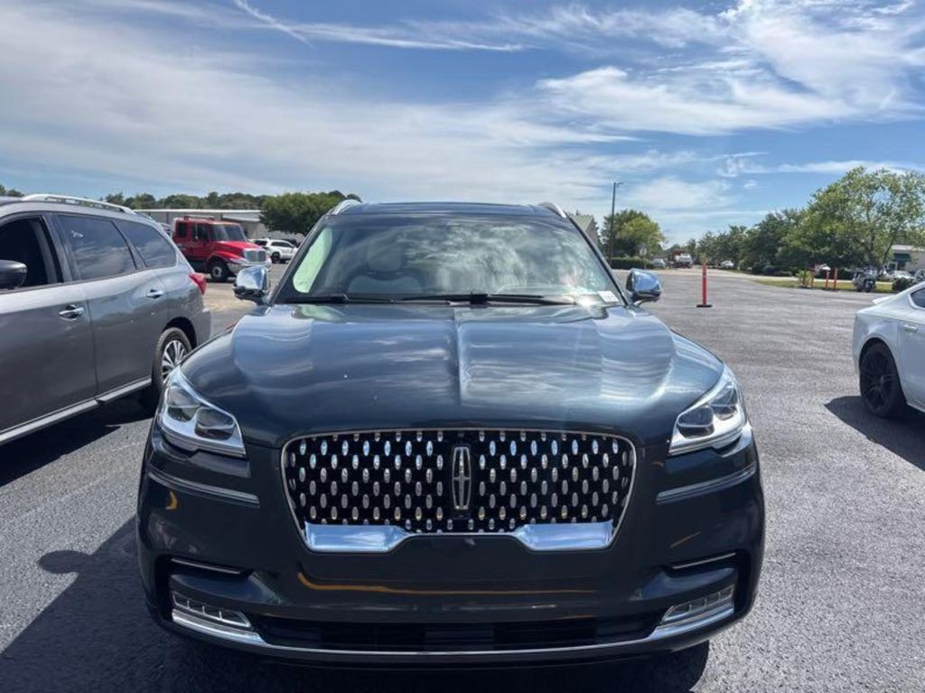 2021 Lincoln Aviator Black Label AWD's photo