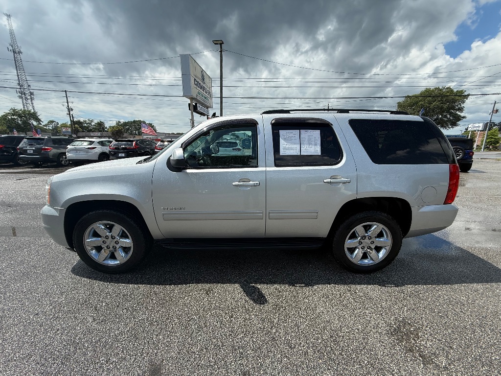 2011 GMC Yukon 4WD SLE's photo
